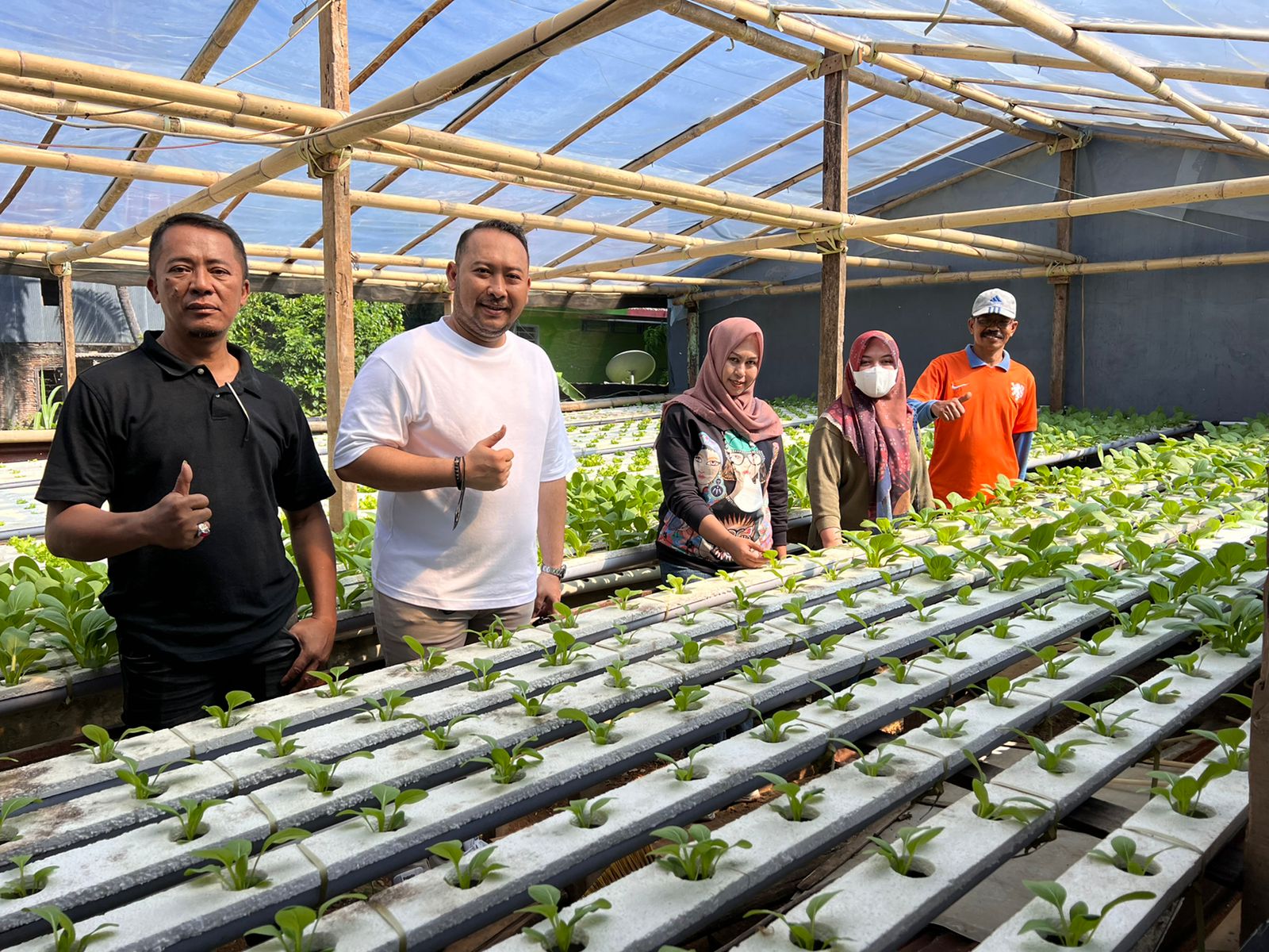 Gambar Kompak, Di Kelurahan Tello Baru Camat Panakkukang Beserta Istri Lakukan Pembinaan Lorong PKK