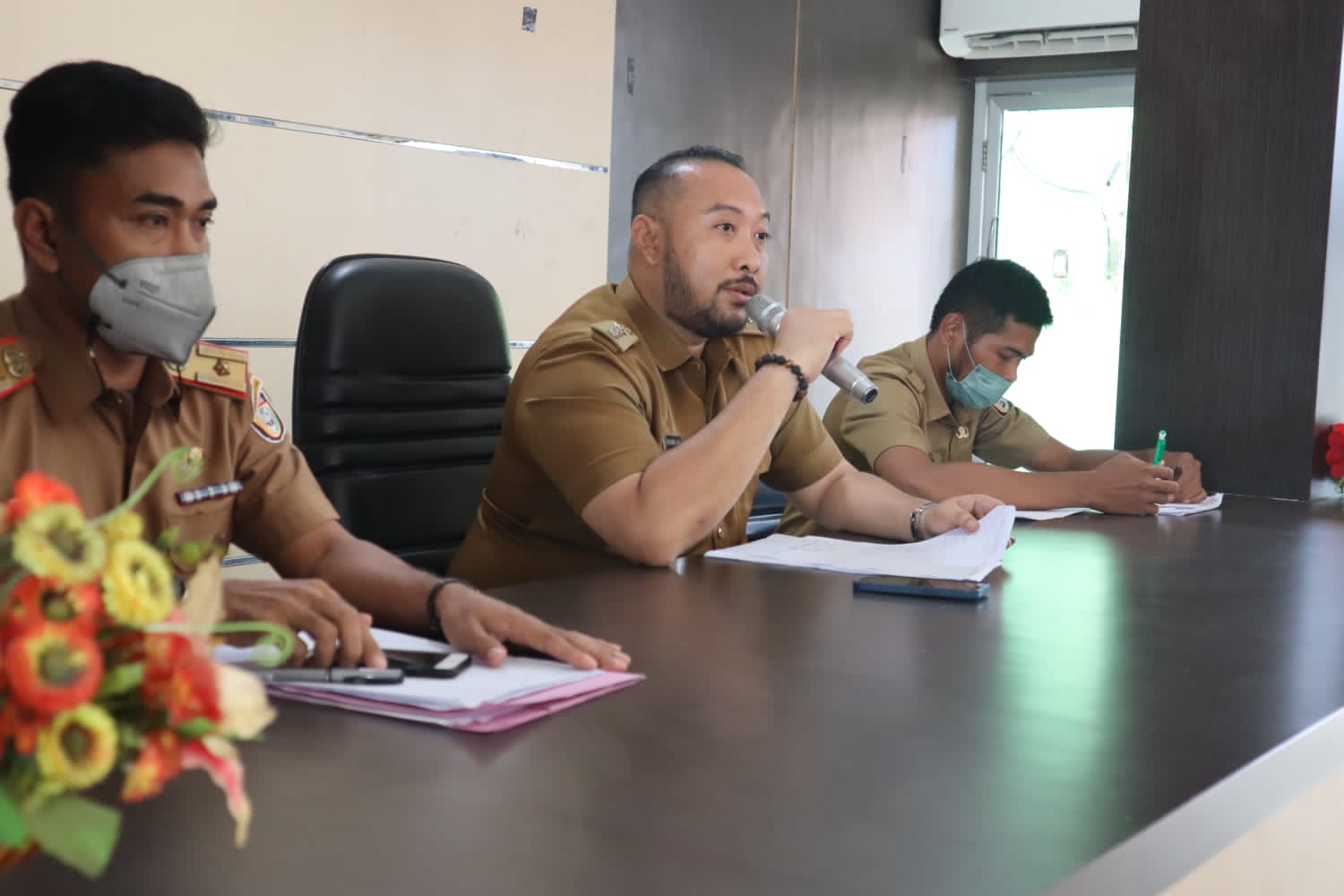 Gambar Kumpulkan Laskar Pelangi, Camat Panakkukang Tekankan Loyalitas, Integritas Dan Sukseskan Program