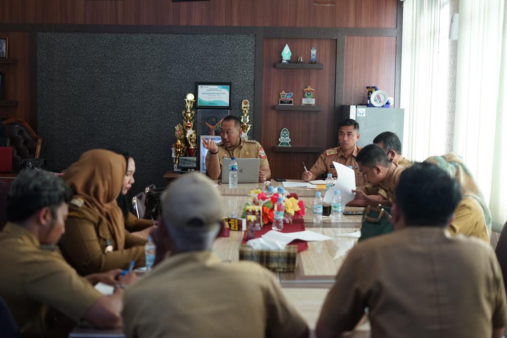 Gambar Camat Panakkukang Gelar Rapat Koordinasi, Bahas Musrenbang, Retribusi Persampahan Hingga Lorong Wisata
